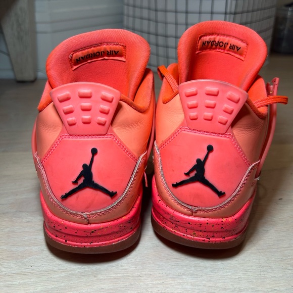 Slightly used still in awesome condition - Picture 2 of 5